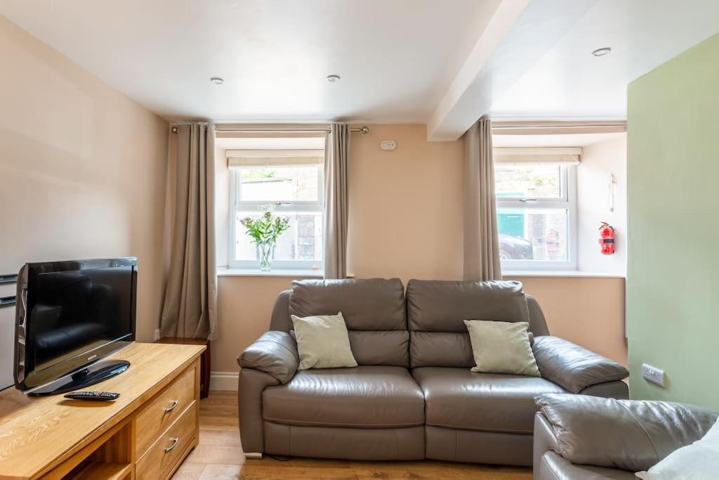 Milo'S Place Is A Home From Home Egremont  エクステリア 写真